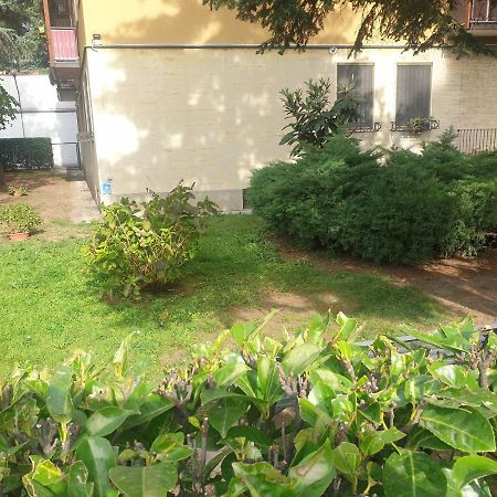 Maffucci 24 Bilocale Molto Spazioso E Moderno Milan Bagian luar foto