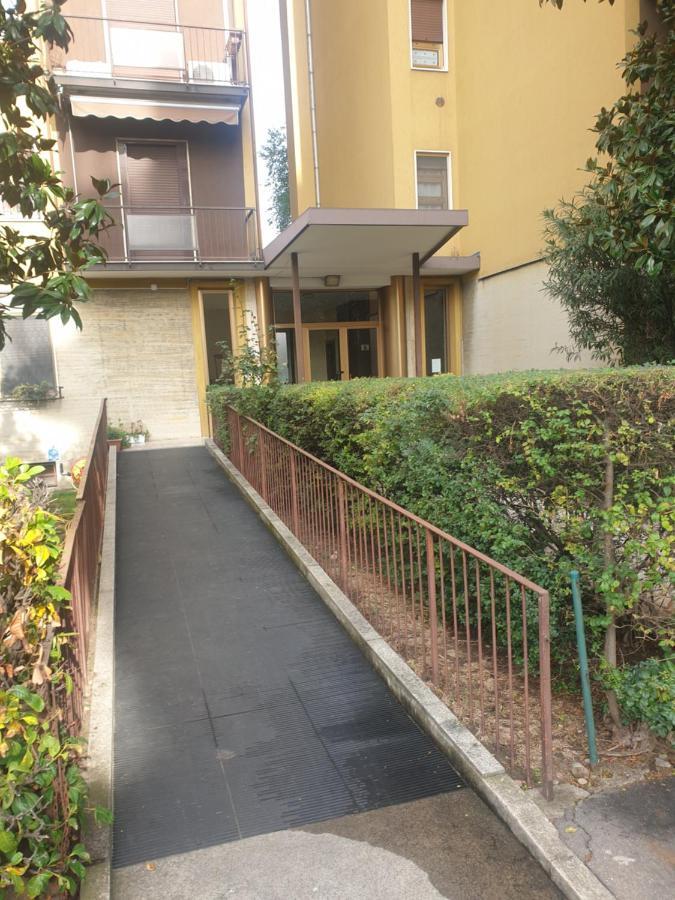 Maffucci 24 Bilocale Molto Spazioso E Moderno Milan Bagian luar foto