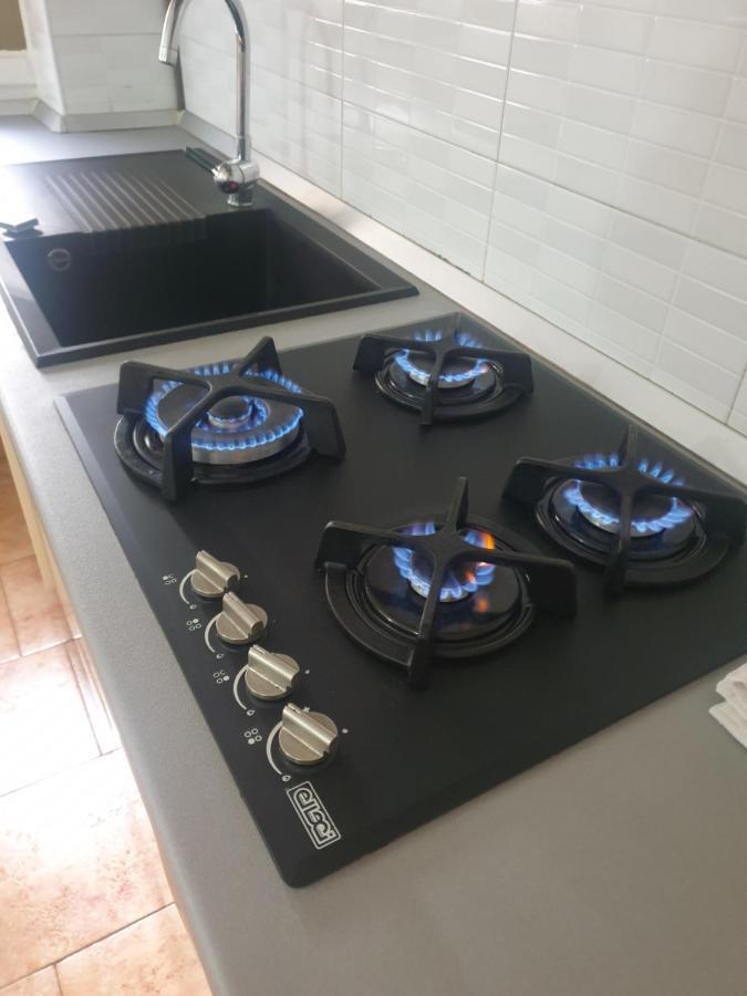 Maffucci 24 Bilocale Molto Spazioso E Moderno Milan Bagian luar foto