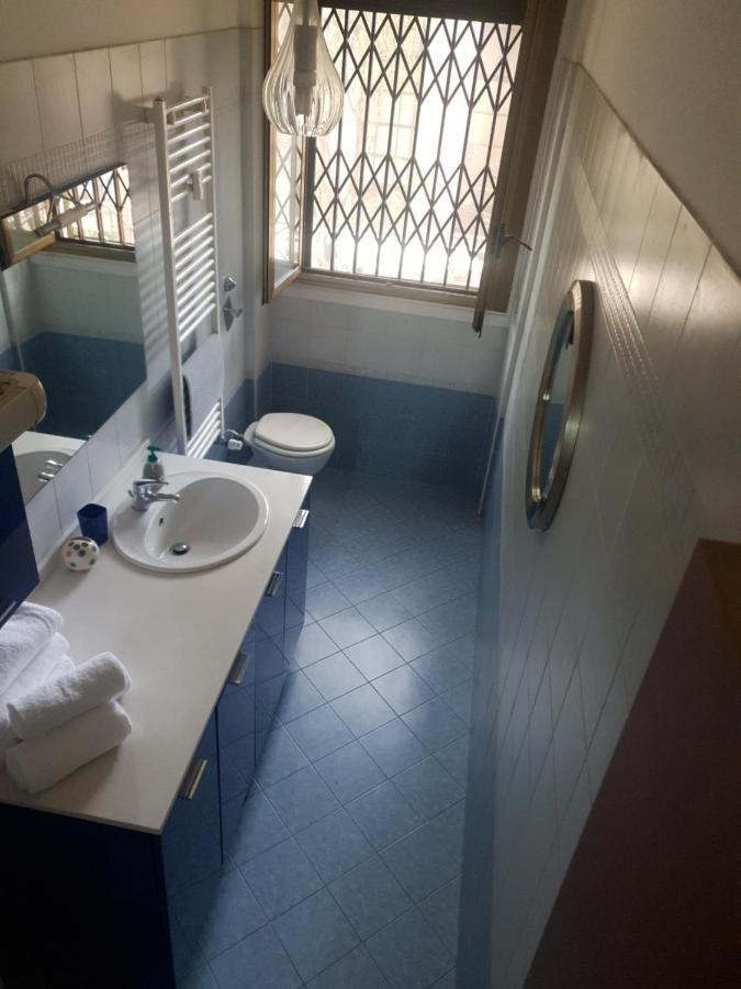 Maffucci 24 Bilocale Molto Spazioso E Moderno Milan Bagian luar foto